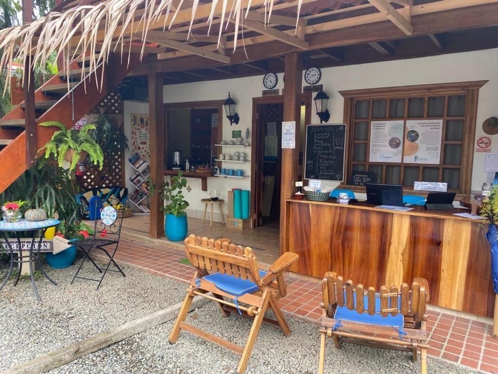 Posada Nena Caribe Puerto Viejo de Talamanca Exteriör bild